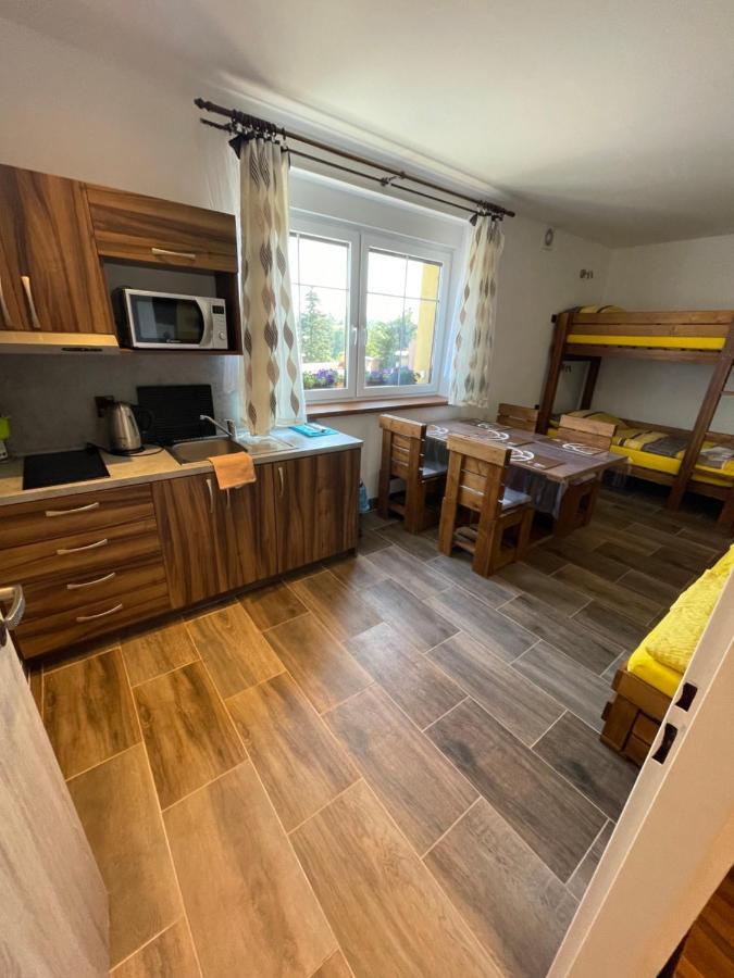 Maxovo Kralovstvi Apartment Rovensko pod Troskami Bagian luar foto